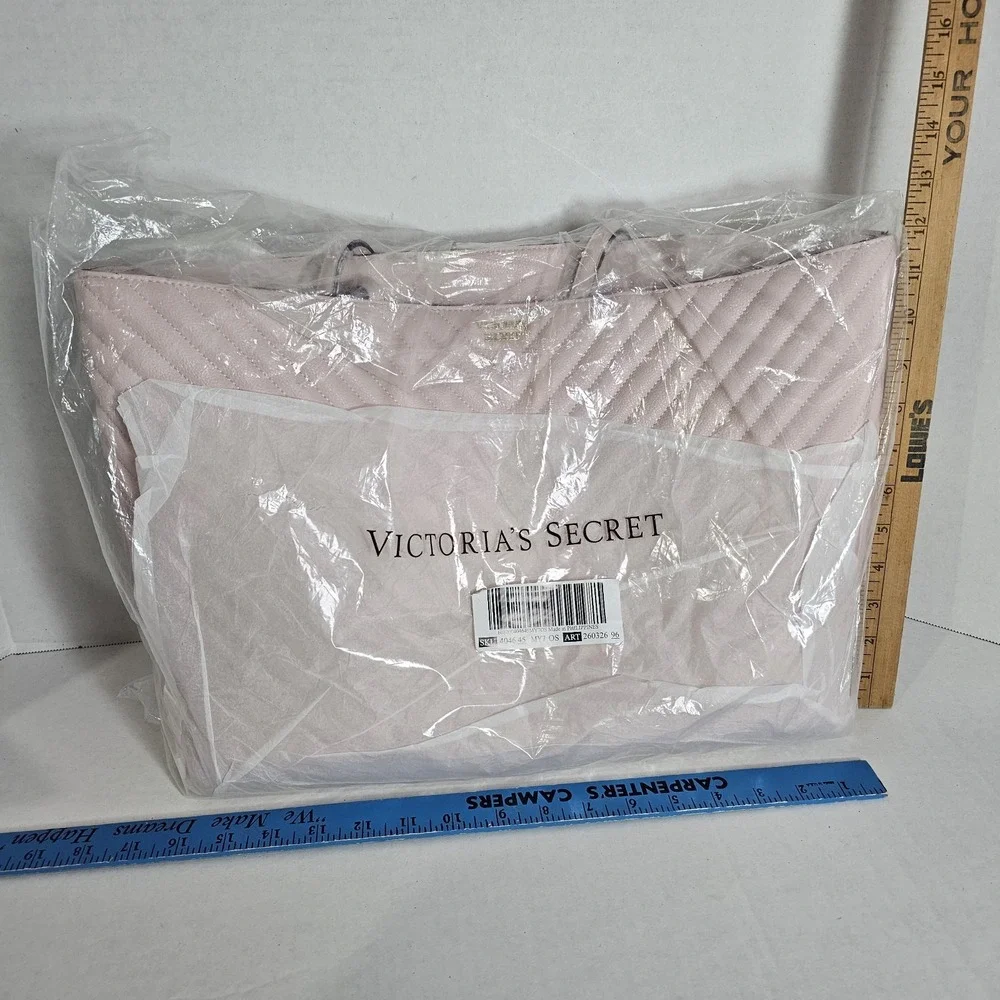 New Victoria Secret Pink Blush Pebbled V-Quilt Everything Tote Large Weekend Bag